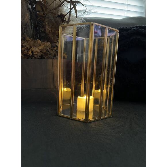 Modern Geometric Gold and Glass Candleholder for Wedding Centerpiece - Picture 2 of 4